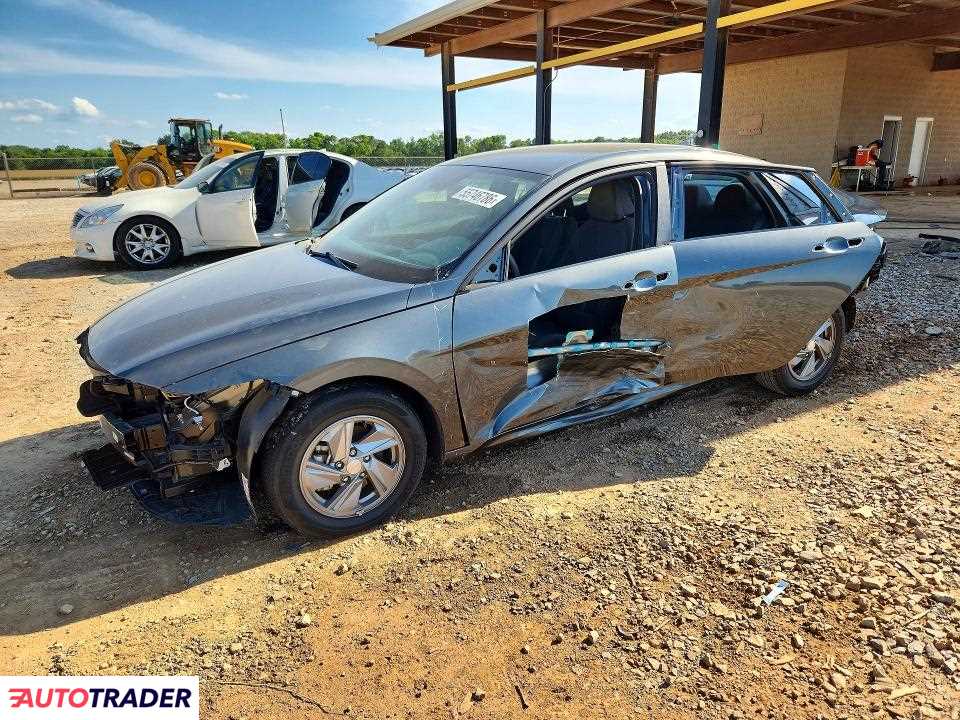 Hyundai Elantra 2024 2