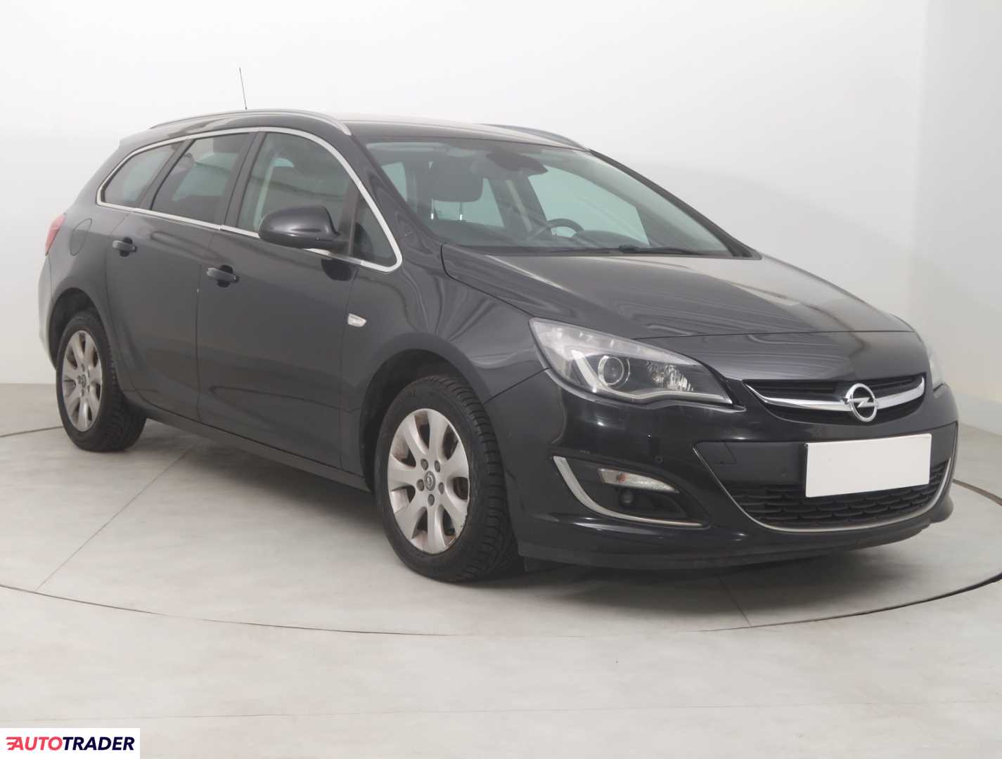Opel Astra 2014 1.6 134 KM