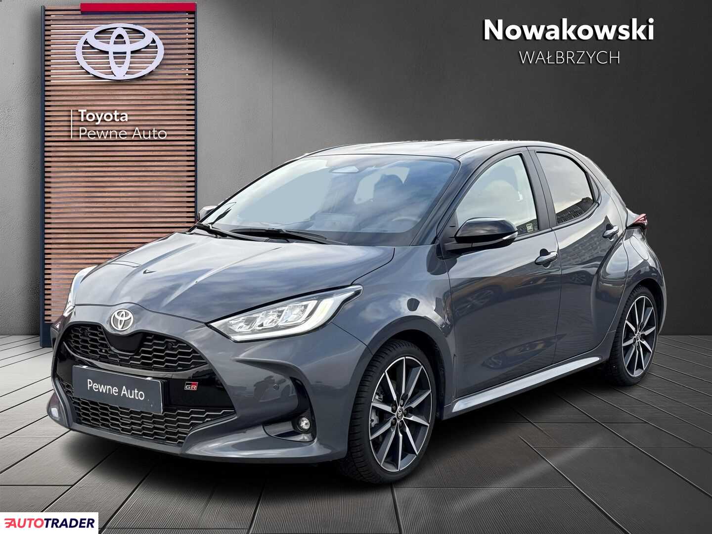 Toyota Yaris 2025 1.5 92 KM