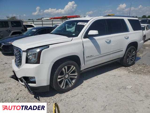 GMC Yukon 2019 6