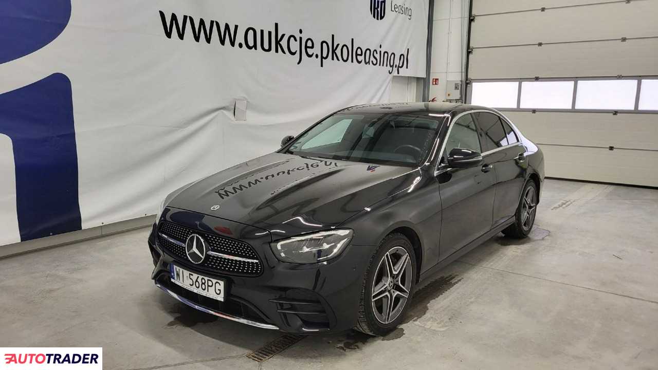 Mercedes E-klasa 2021 2.0 195 KM