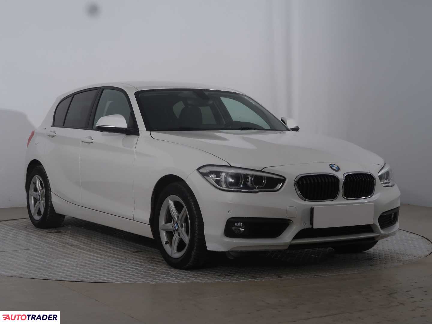 BMW 118 2016 1.5 134 KM