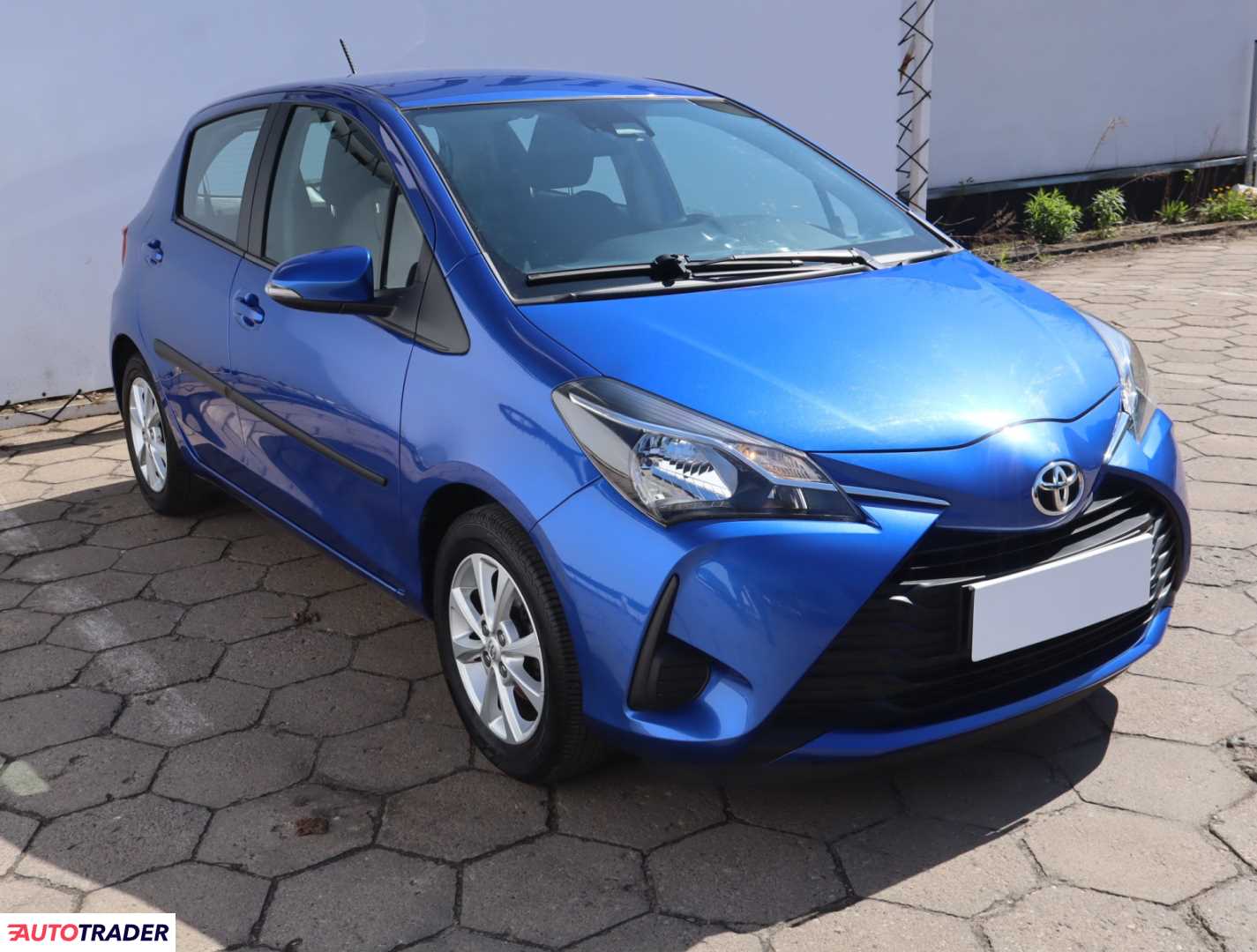 Toyota Yaris 2020 1.0 71 KM