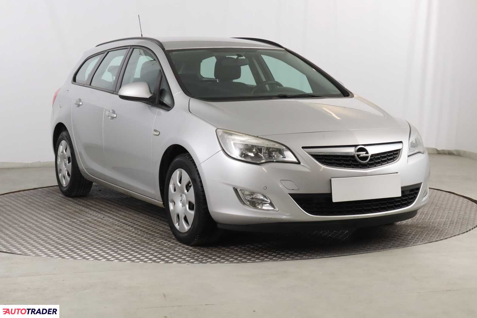 Opel Astra 2012 1.6 113 KM