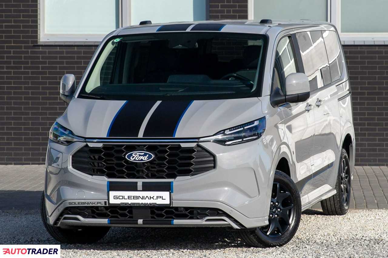 Ford Tourneo Custom 2025 2.5 233 KM