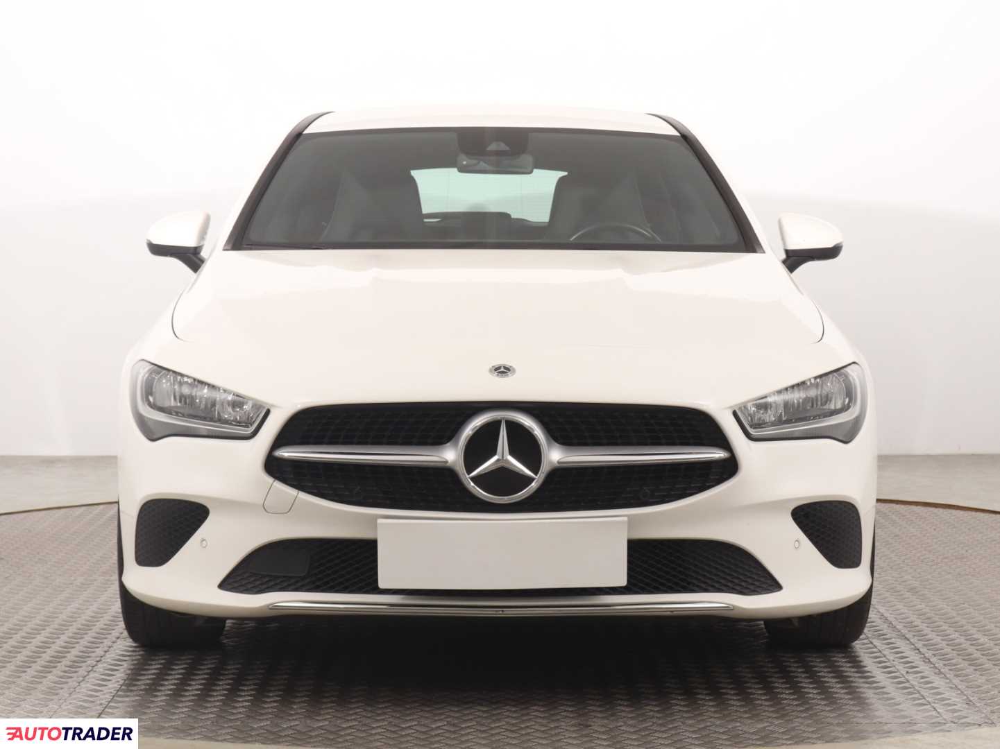 Mercedes Pozostałe 2021 1.3 134 KM