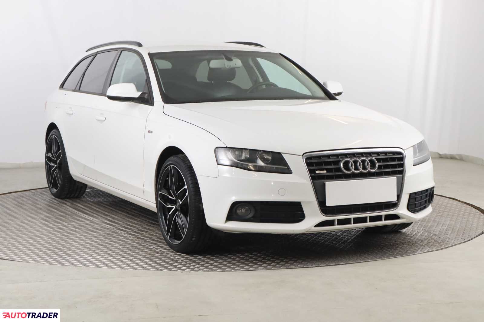 Audi A4 2011 2.0 118 KM