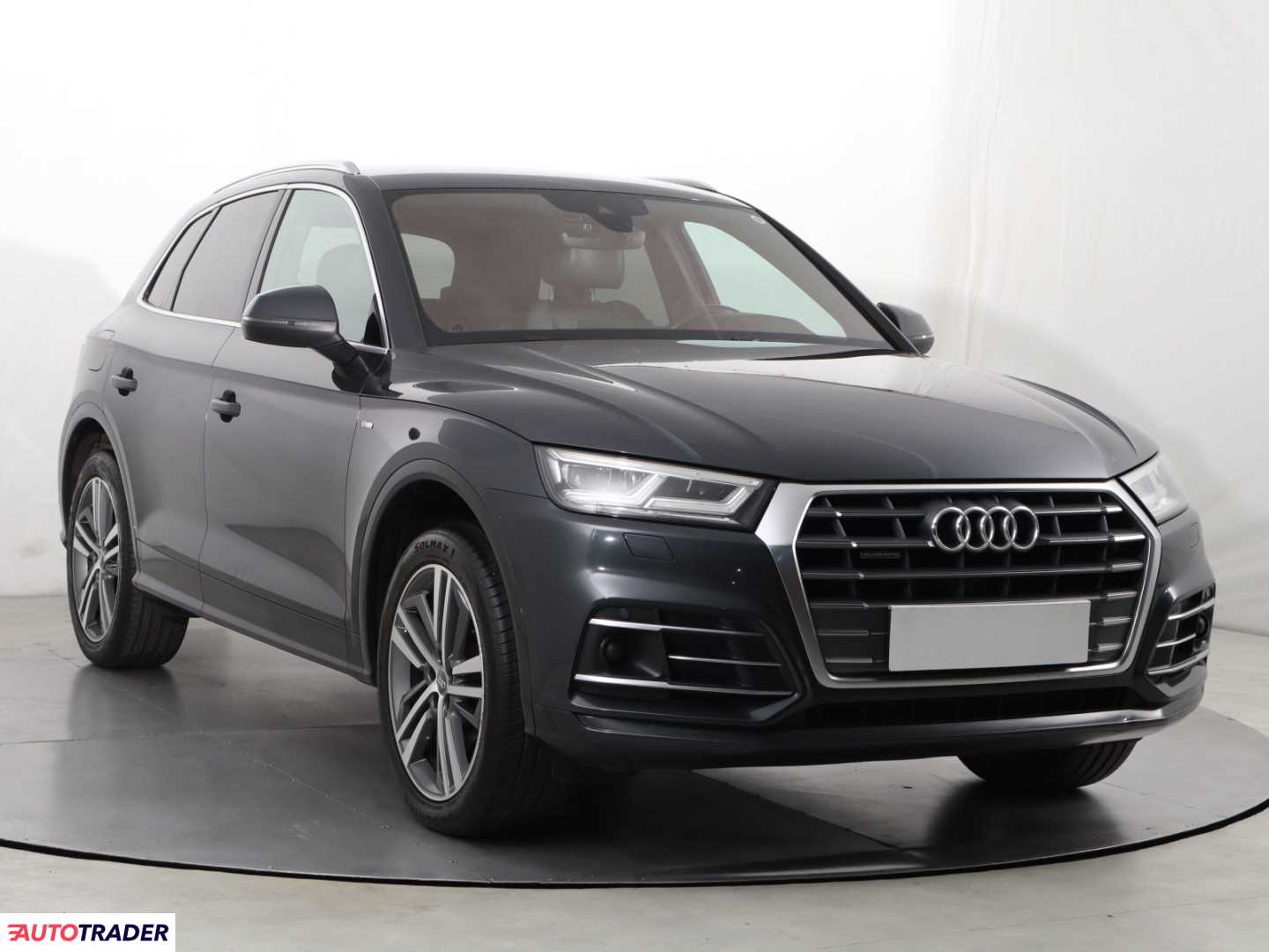 Audi Q5 2018 2.0 160 KM Audi Q5 2018 2.0 160 KM