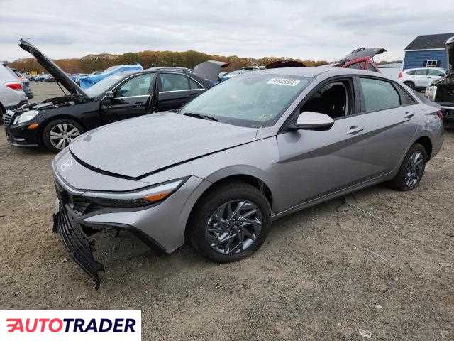 Hyundai Elantra 2025 1