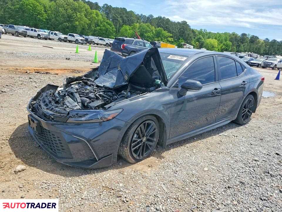 Toyota Camry 2025 2
