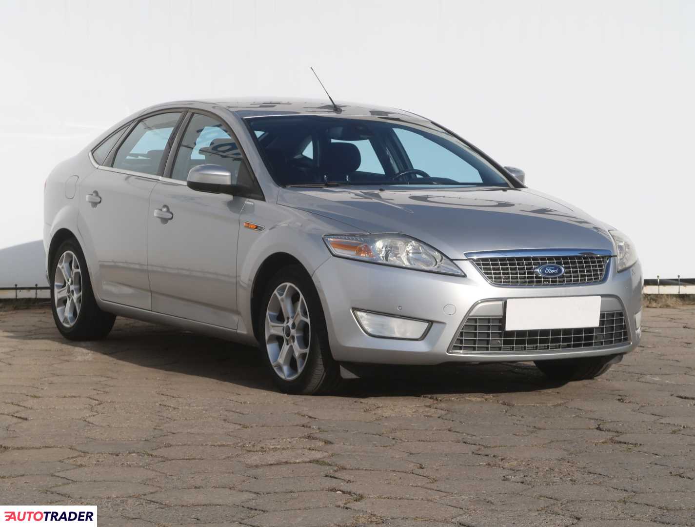 Ford Mondeo 2008 2.0 143 KM