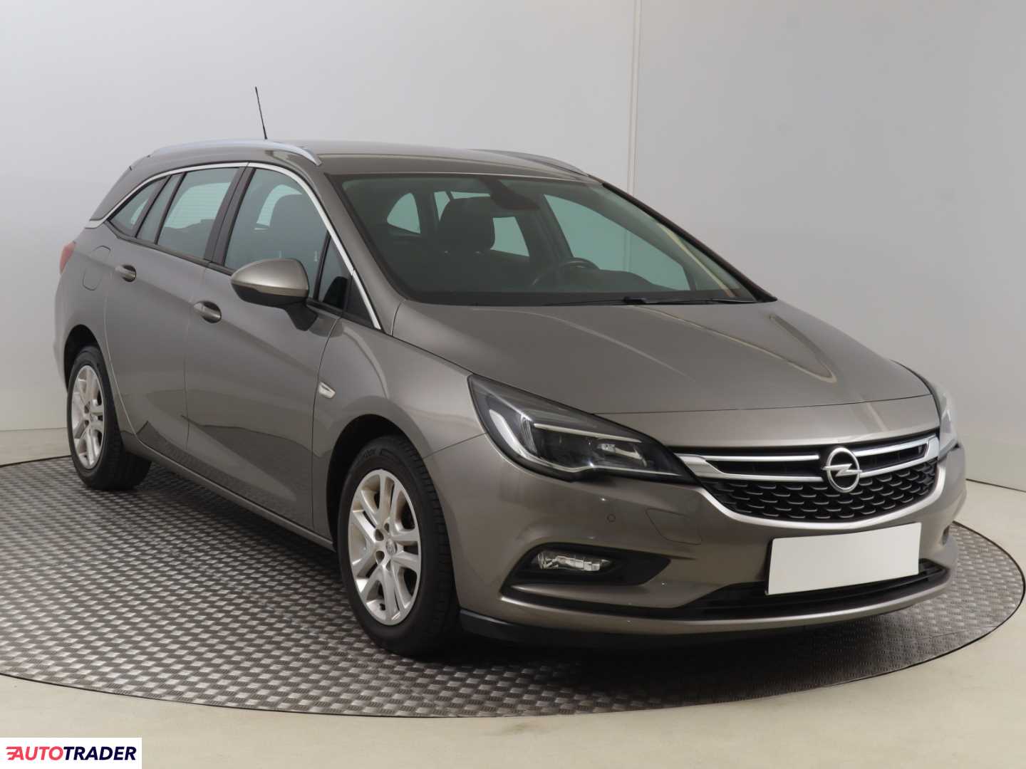 Opel Astra 2016 1.4 123 KM