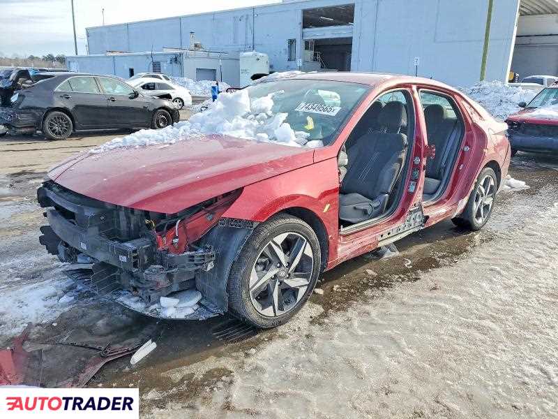 Hyundai Elantra 2023 2