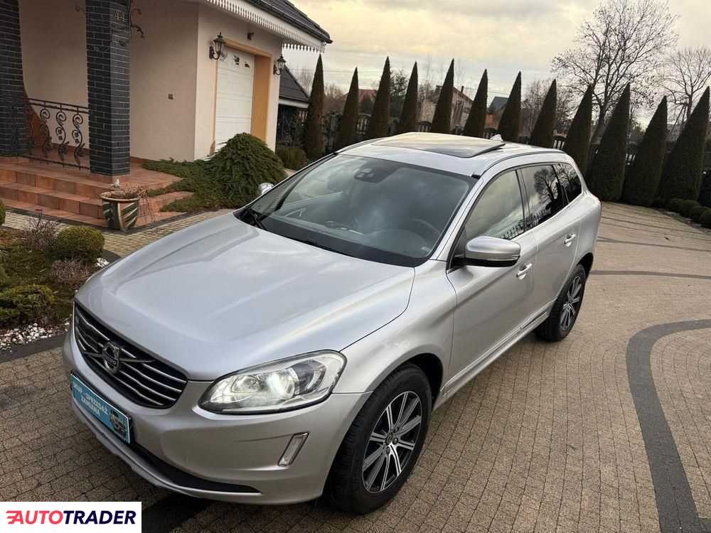 Volvo XC60 2017 2.0 149 KM