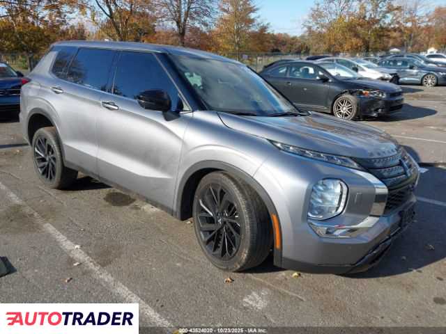 Mitsubishi Outlander 2023 2