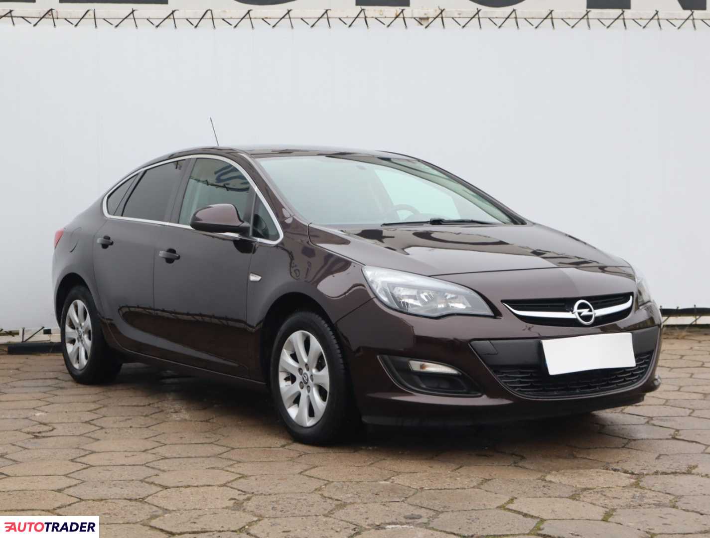 Opel Astra 2018 1.4 138 KM