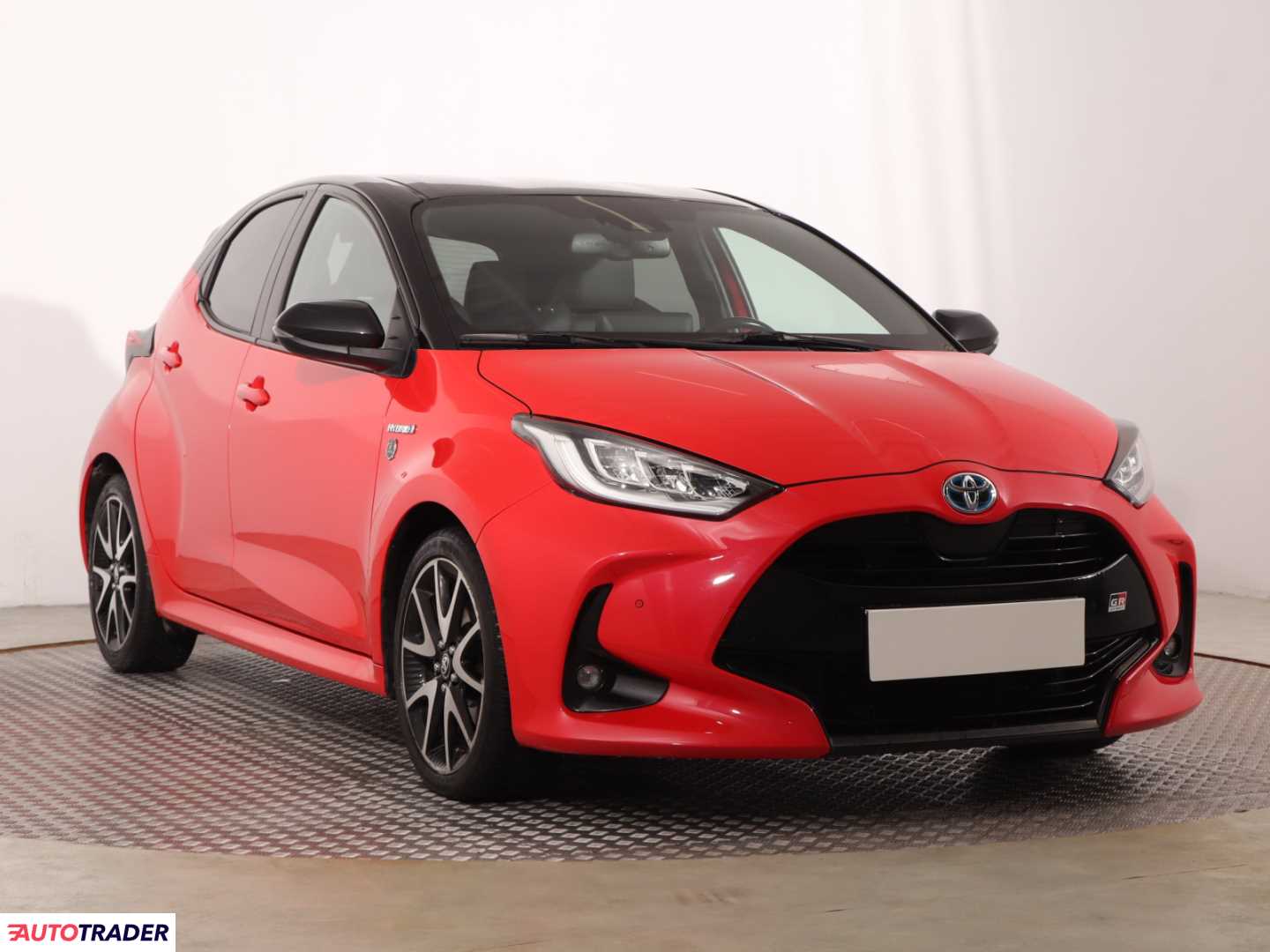 Toyota Yaris 2021 1.5 99 KM
