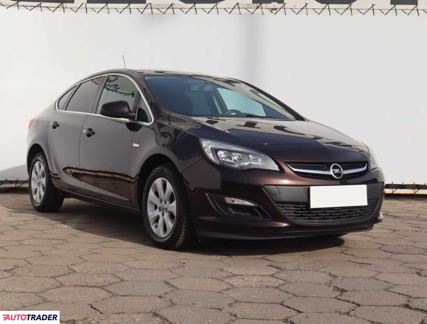 Opel Astra 2018 1.4 138 KM