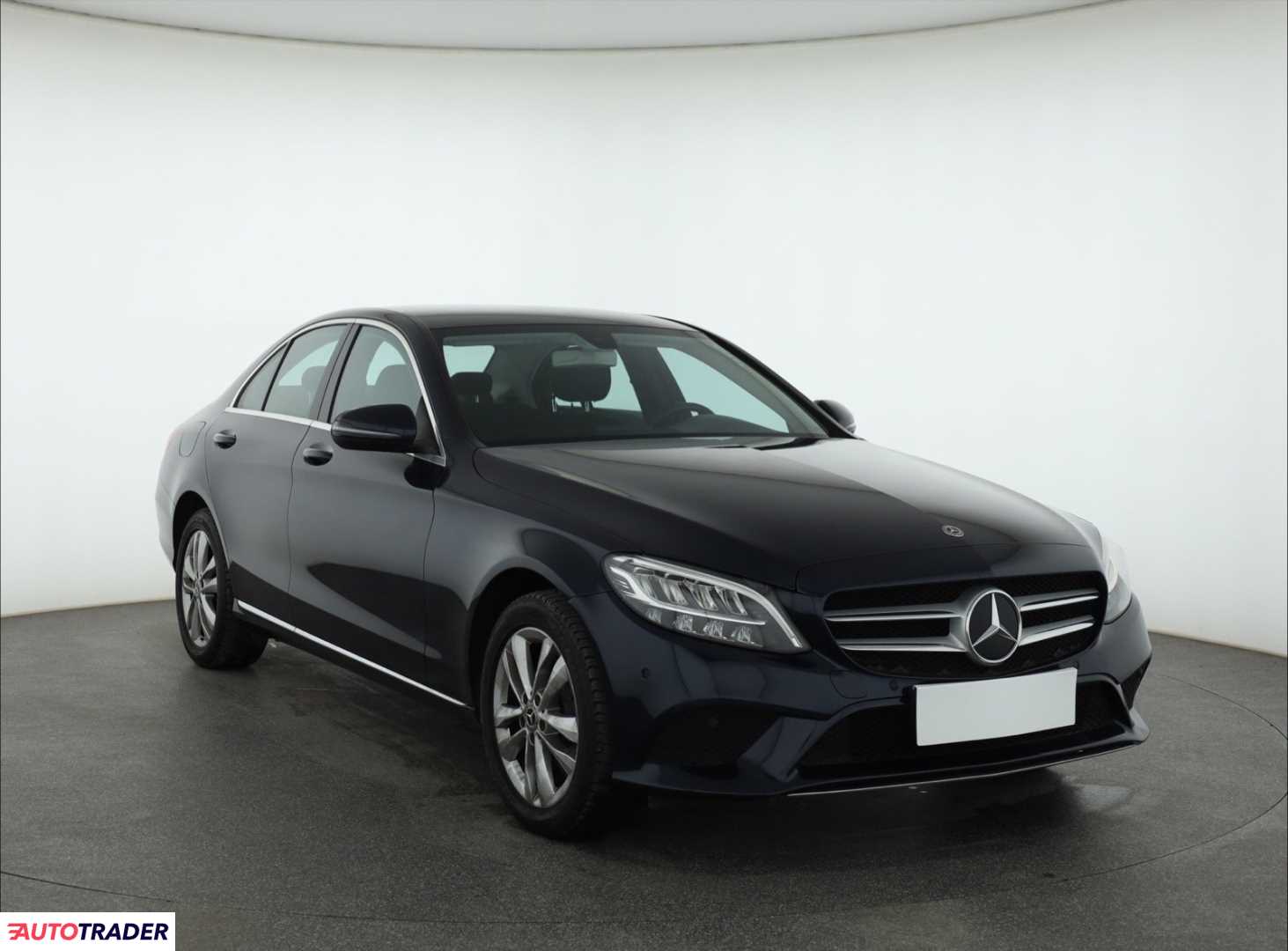 Mercedes C-klasa 2019 1.6 154 KM