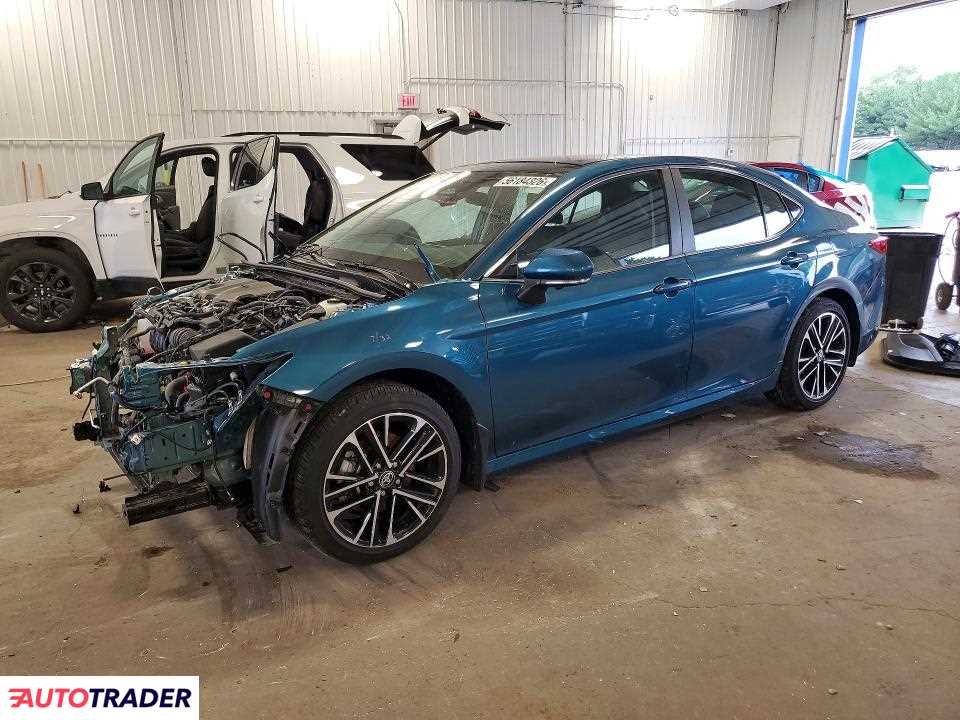 Toyota Camry 2025 2
