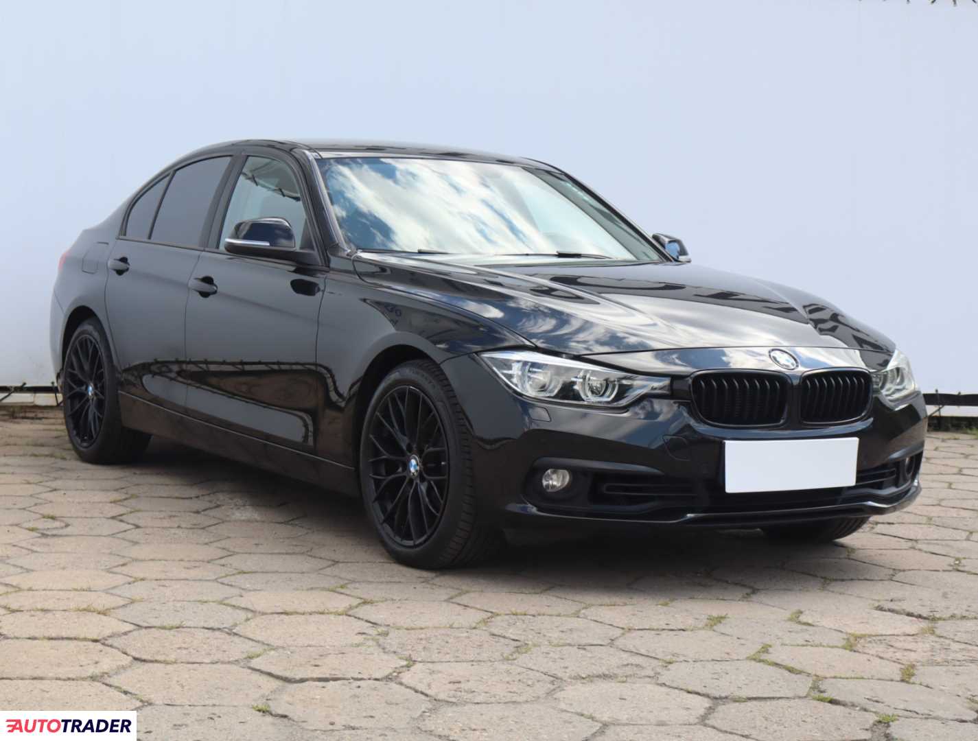 BMW 318 2016 1.5 134 KM BMW 318 2016 1.5 134 KM
