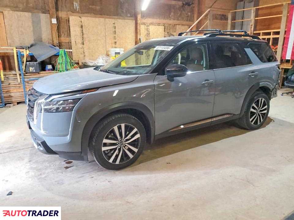 Nissan Pathfinder 2024 3