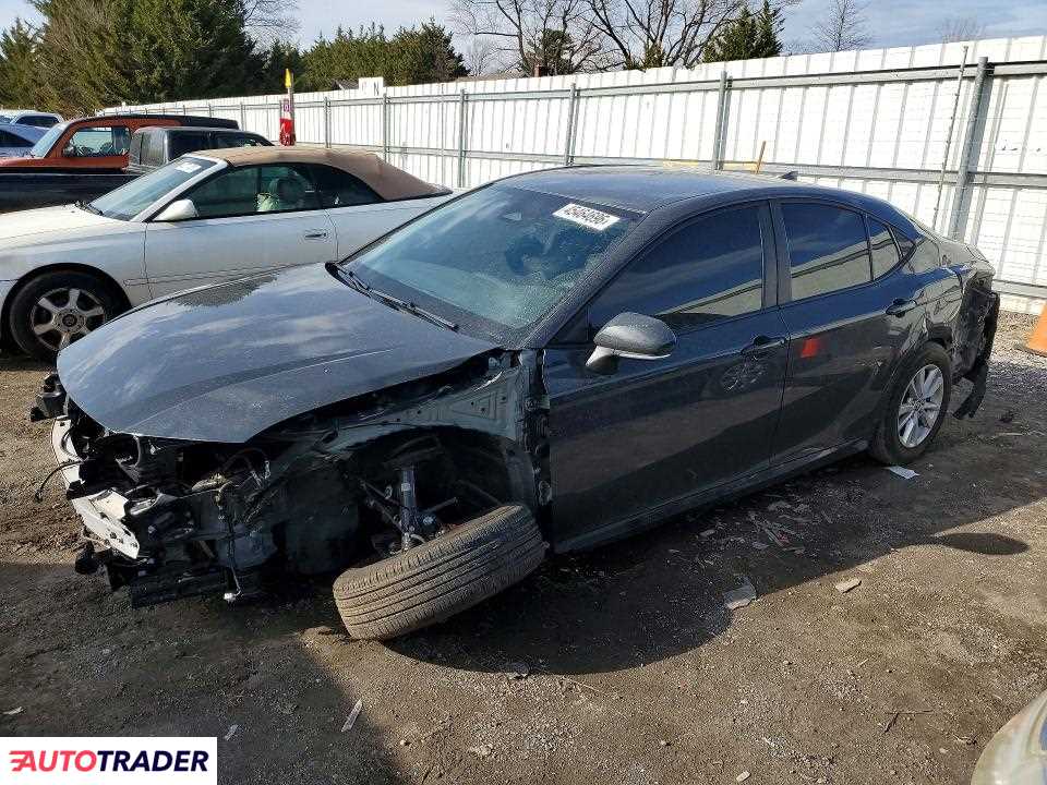Toyota Camry 2025 2