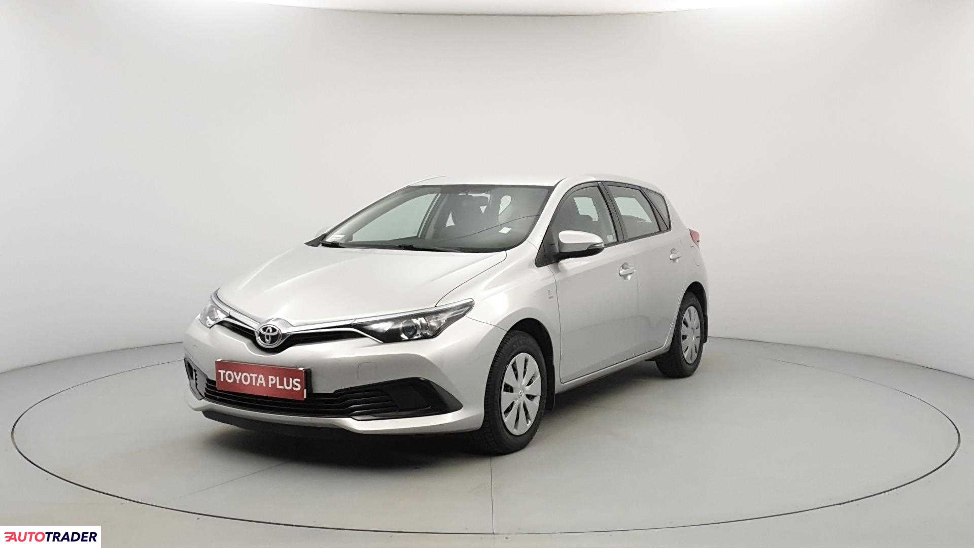Toyota Auris 2015 1.6 132 KM Toyota Auris 2015 1.6 132 KM