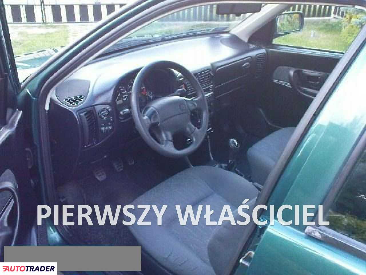 Volkswagen Polo 2001 1.6 75 KM