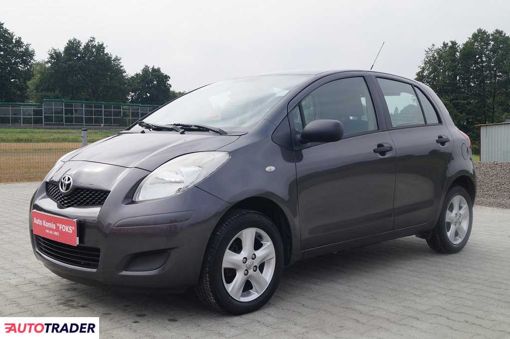 Toyota Yaris 2010 1 70 KM Toyota Yaris 2010 1 70 KM