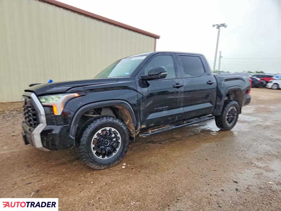 Toyota Tundra 2022 3