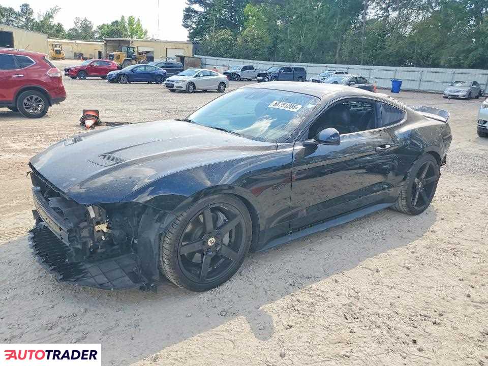 Ford Mustang 2022 5