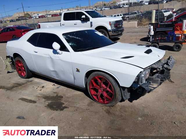 Dodge Challenger 2022 6