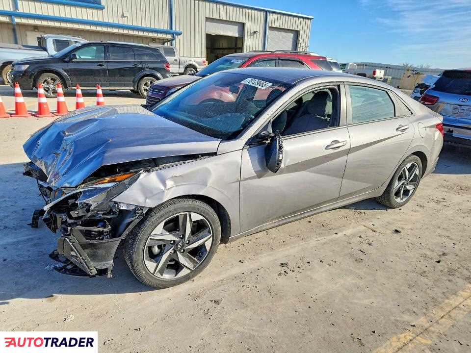 Hyundai Elantra 2023 2