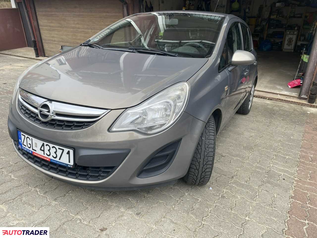 Opel Corsa 2011 1.2 85 KM