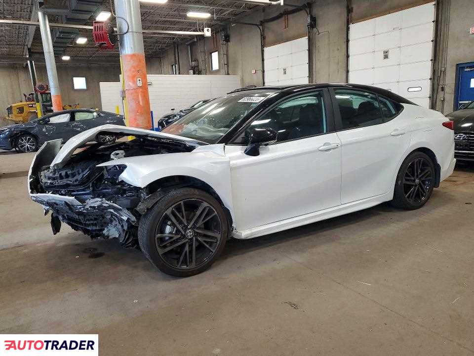Toyota Camry 2025 2