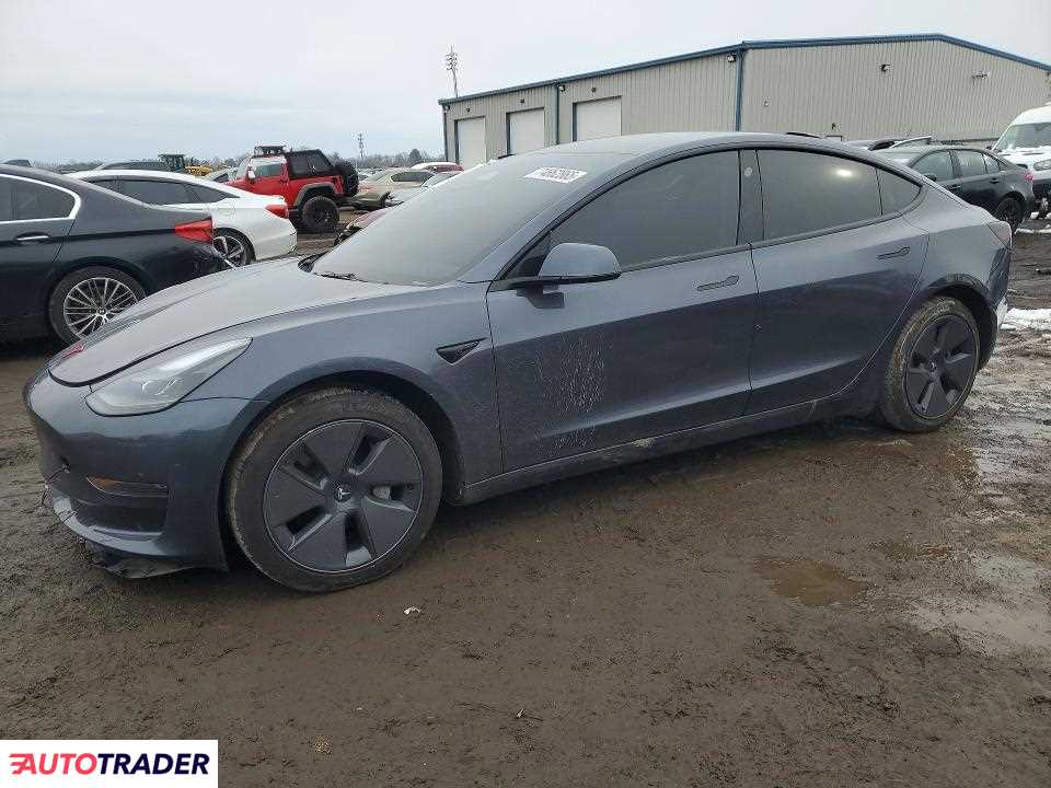 Tesla Model 3 2023
