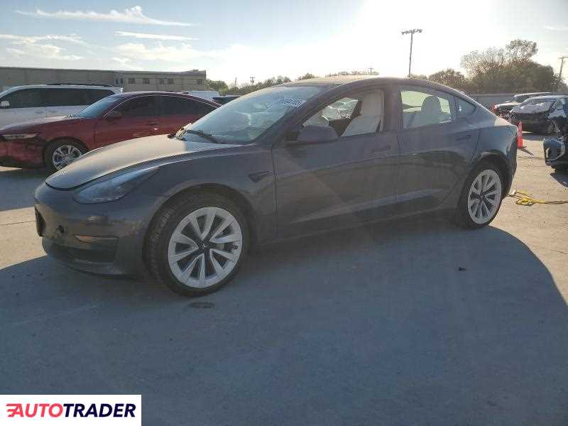 Tesla Model 3 2022
