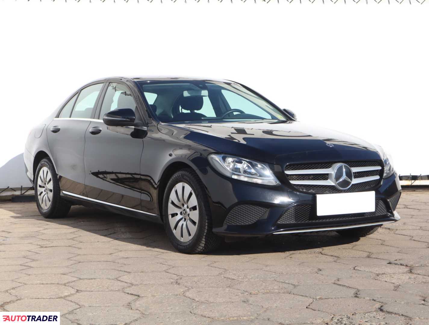 Mercedes C-klasa 2019 1.6 127 KM