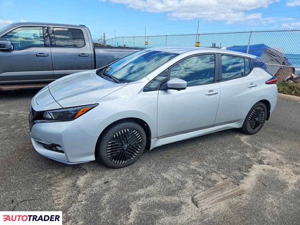 Nissan Leaf 2025