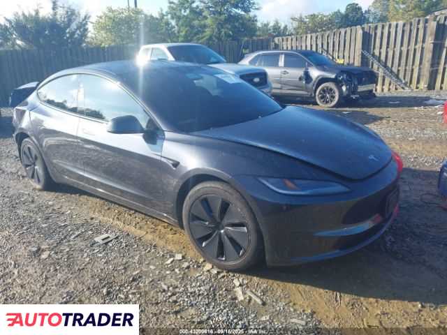 Tesla Model 3 2024