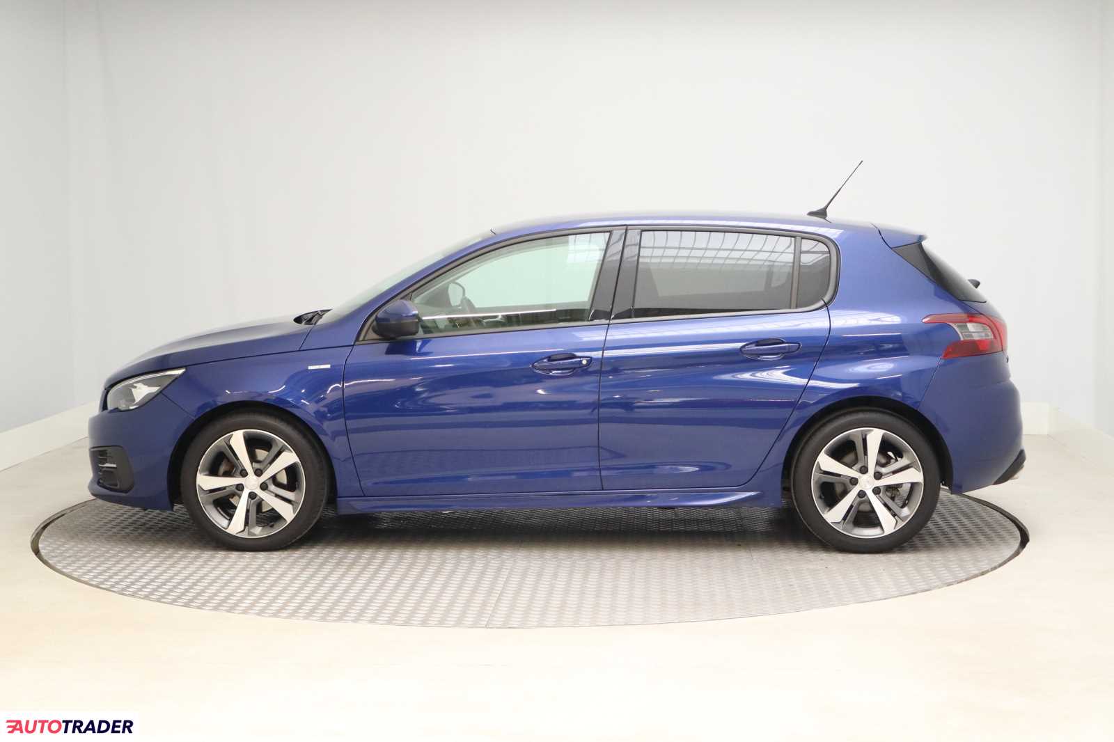Peugeot 308 2019 1.2 128 KM