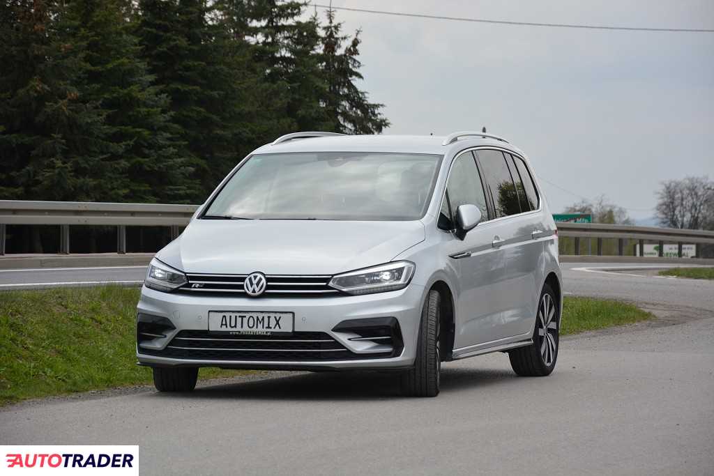 Volkswagen Touran 2017 1.6 116 KM Volkswagen Touran 2017 1.6 116 KM