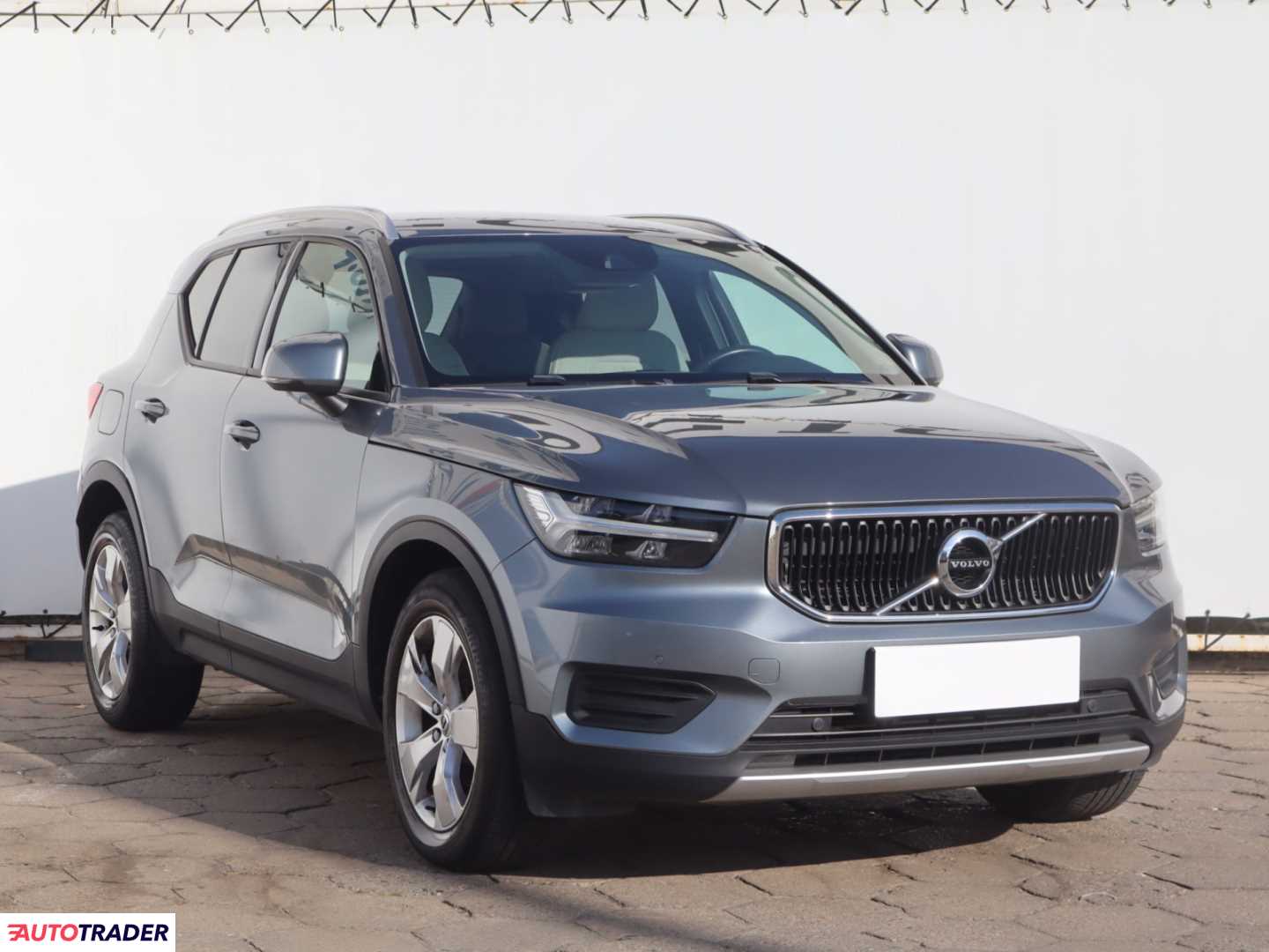 Volvo XC40 2019 2.0 147 KM