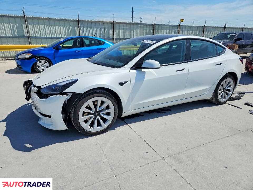 Tesla Model 3 2023