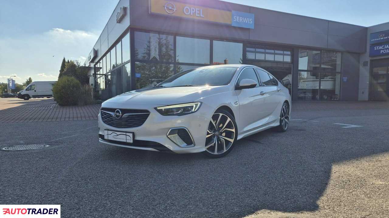 Opel Insignia 2018 2.0 260 KM