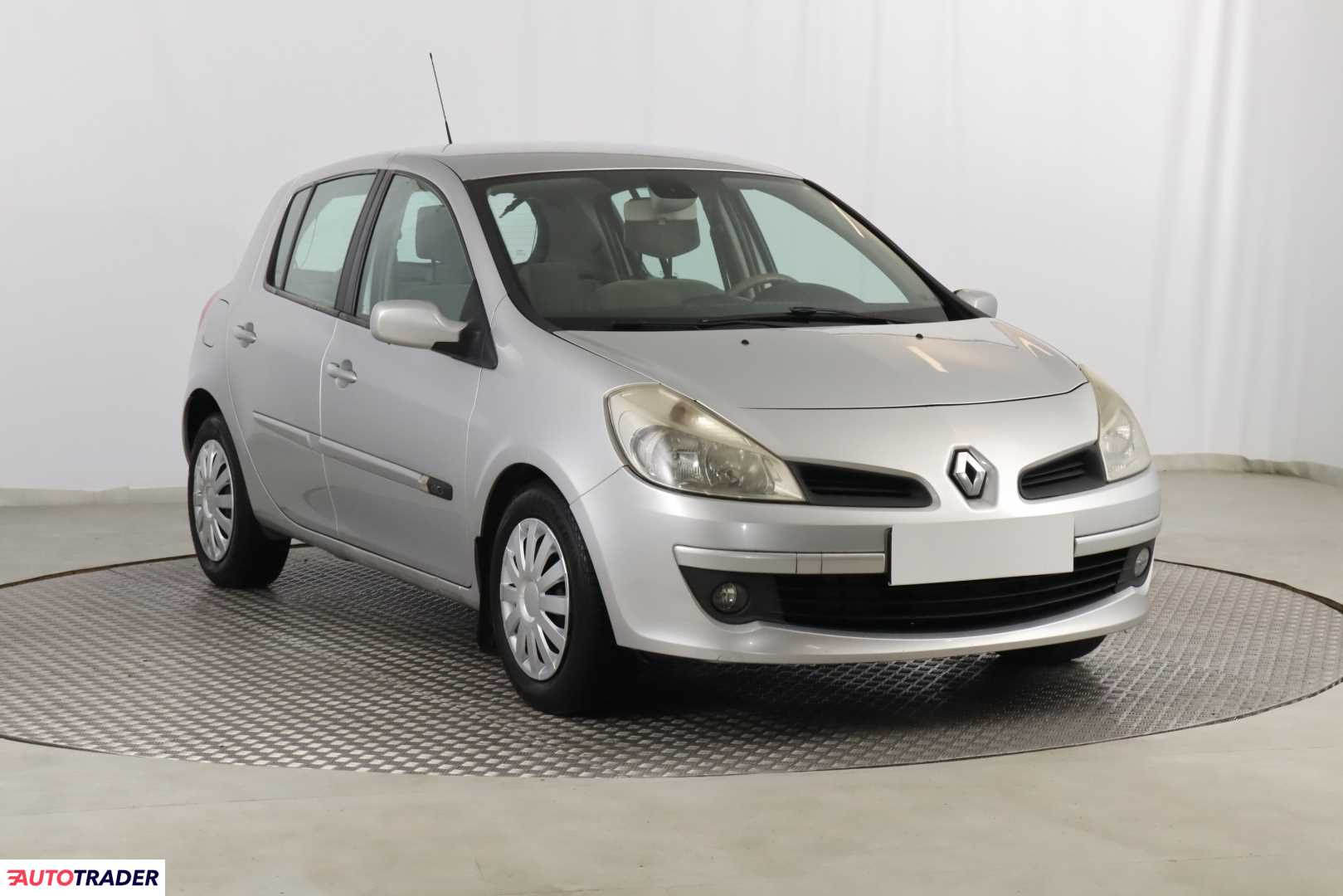 Renault Clio 2006 1.5 104 KM