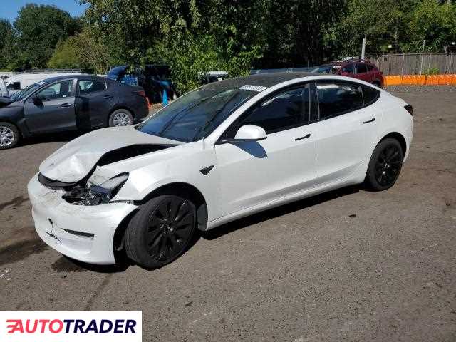 Tesla Model 3 2022
