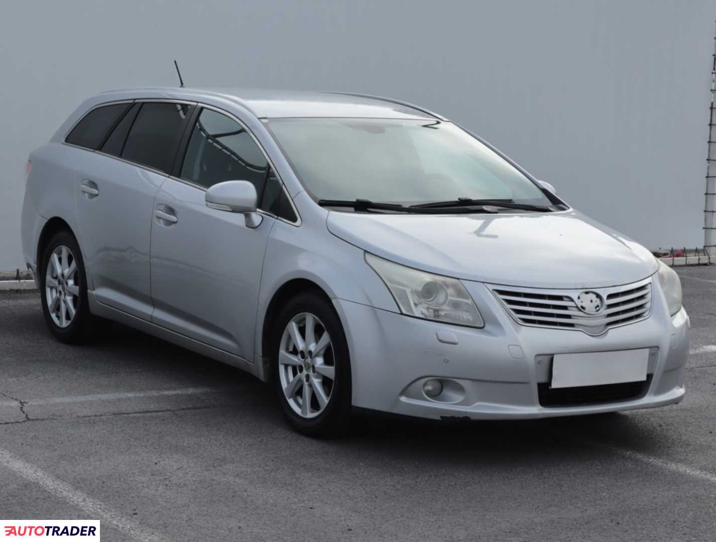Toyota Avensis 2011 2.0 124 KM
