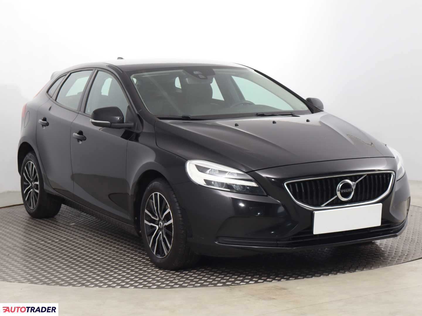 Volvo V40 2018 2.0 147 KM Volvo V40 2018 2.0 147 KM